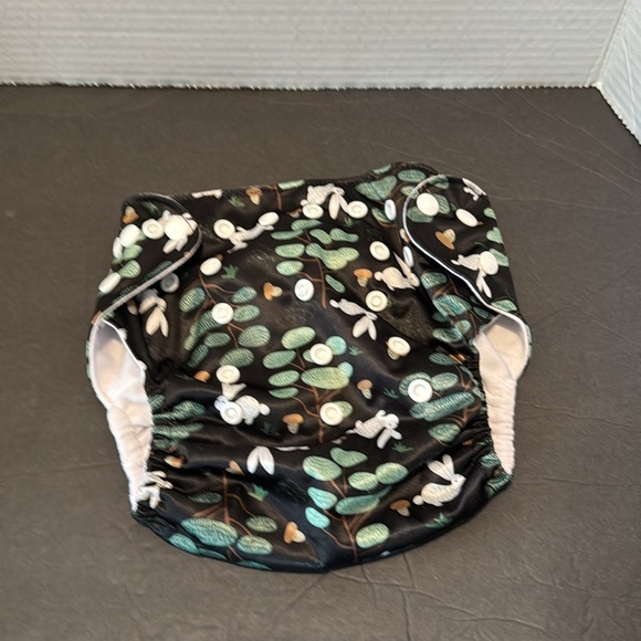 Lot of 3 Wegreeco Reusable Diapers - Picture 5 of 10
